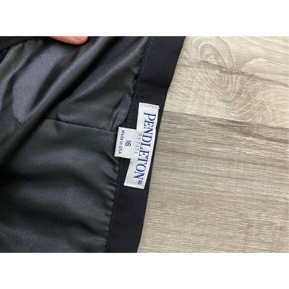 Pendleton NWT Black Pencil Skirt, Wool Blend Bottom, Size 16, MSRP $148 - Picture 5 of 8